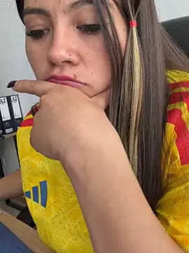 Chat +18 de LIZ-06_ ao vivo