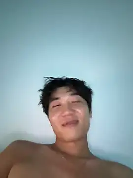 YourBadboy718 即時 XXX 聊天