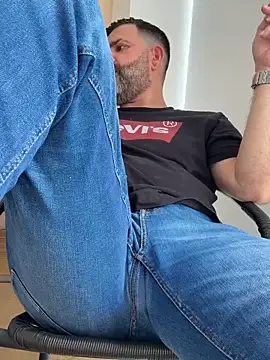 Hairy_Dad86's Live XXX Chat