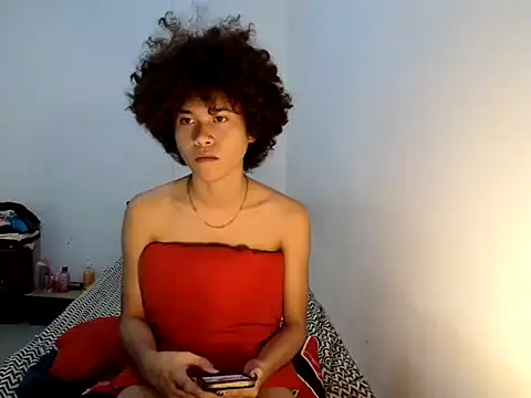 Curlsy24 Show in webcam