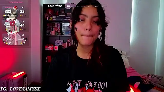 LovelyamyyのライブXXXチャット