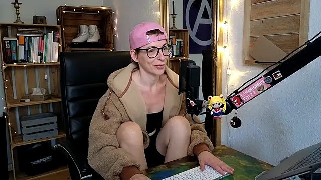 Antifistin Live XXX-Chat
