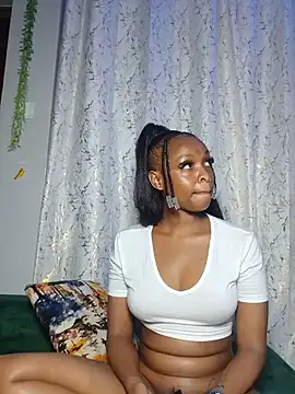 Chat +18 de Yoyo-__ ao vivo