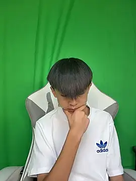 DD-101 Chat XXX live