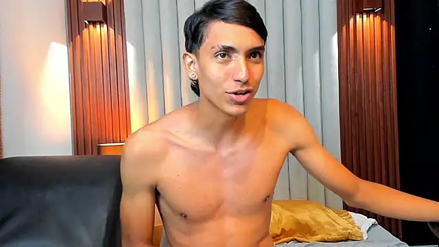 myke_tucker's Live XXX Chat