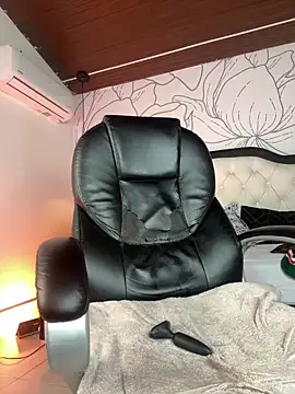 Samir_bear élő XXX-chatje