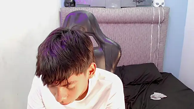 Czat XXX na żywo – Liarr_