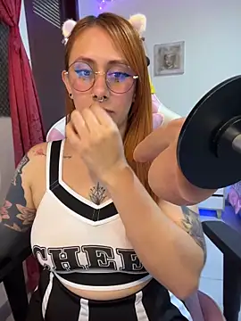 Czat XXX na żywo – Luna_Paris_