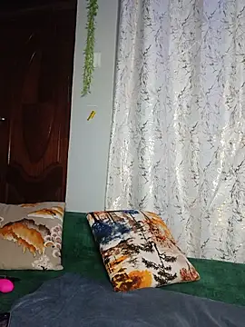 Yoyo-__ Live XXX-Chat