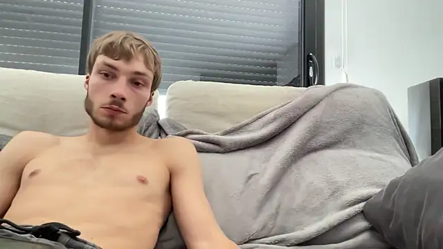PrecededPolenta Chat XXX in diretta