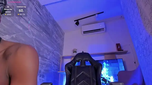 Chatroom XXX en direct de JacksonMuller_