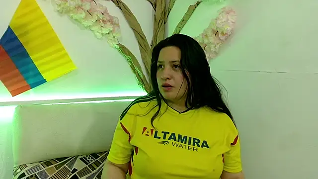 Laura__Castillo_: απευθείας συνομιλία ΧΧΧ