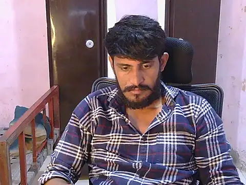 Chat +18 de HotXKrish ao vivo