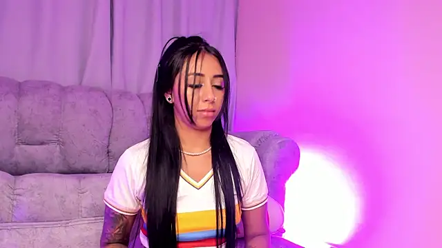 XXX chat uživo modela AlanaVs