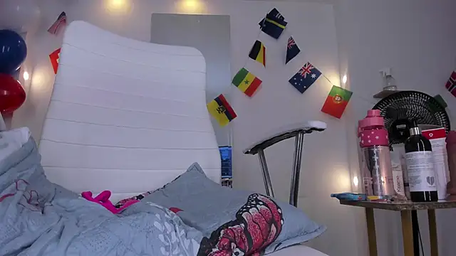 violet_giraldo 现场XXX聊天