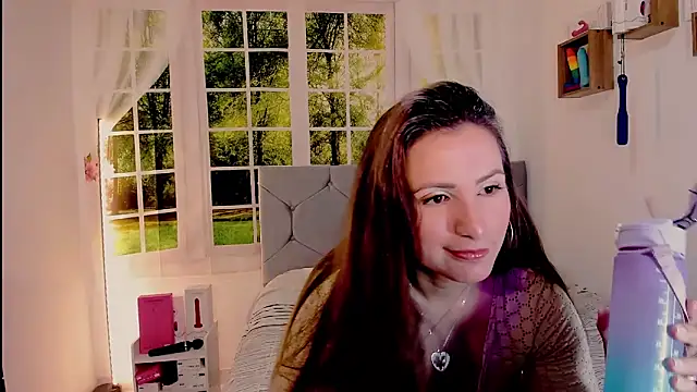 Chat +18 de vanessabrown_ ao vivo