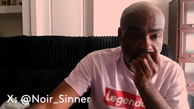 Chat XXX en directo de sinnernoir