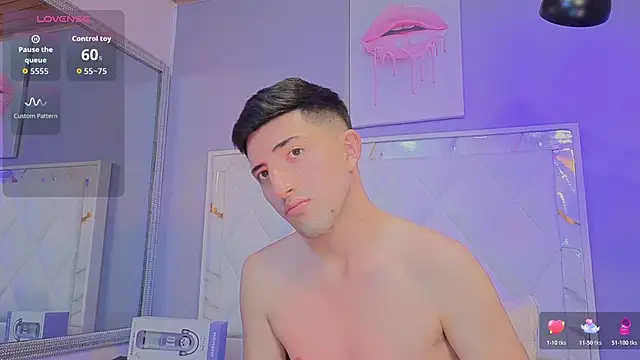 Un_Sluttyy Chat XXX live