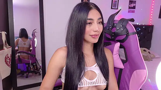 JulietaCheerr's Live XXX Chat