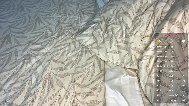 XXX chat uživo modela LoryMusetti