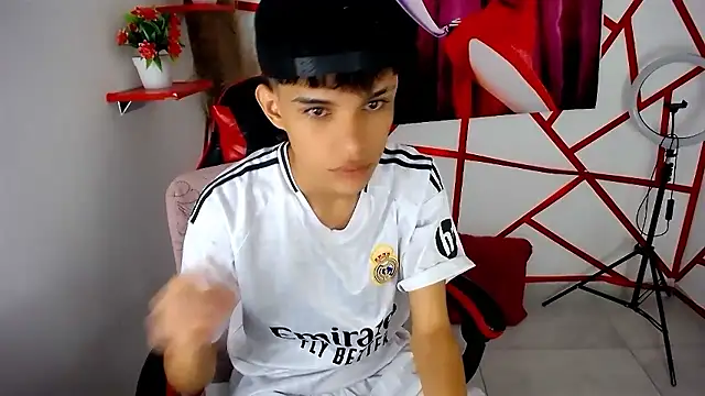 chris_evans77 Webcam-Show