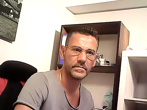 دردشة mastercharisma35 الجنسية المباشرة