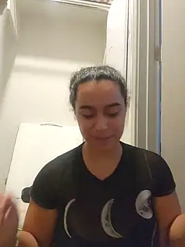cinnaminnie Chat XXX in diretta