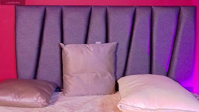 Živý XXX chat Mikavelvet08