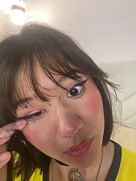 Ivi_Aiko's Live XXX Chat