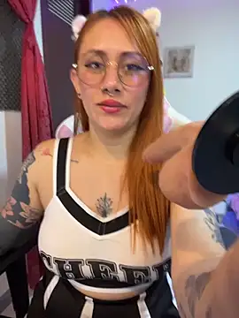 Živý XXX chat Luna_Paris_
