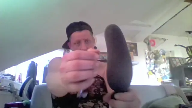 Bigthroaterboy Live XXX-chat