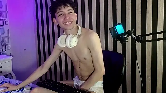 Twink_Sebas7: онлайн-секс-чат
