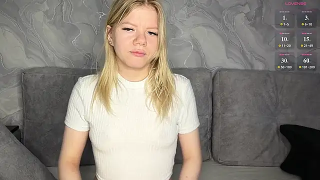 Онлайн чат XXX SandraGaze
