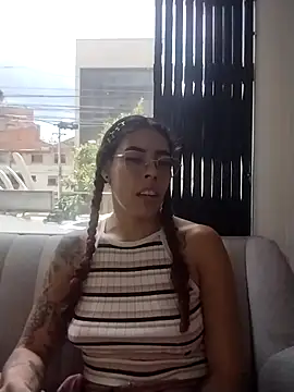 Pamelamiler__ Chat XXX in diretta