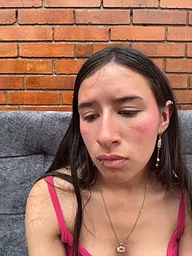 LilyRossi_: онлайн-секс-чат