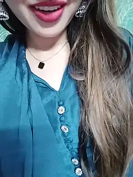 Noor_Darliing Adlı Modelin Canlı XXX Sohbeti