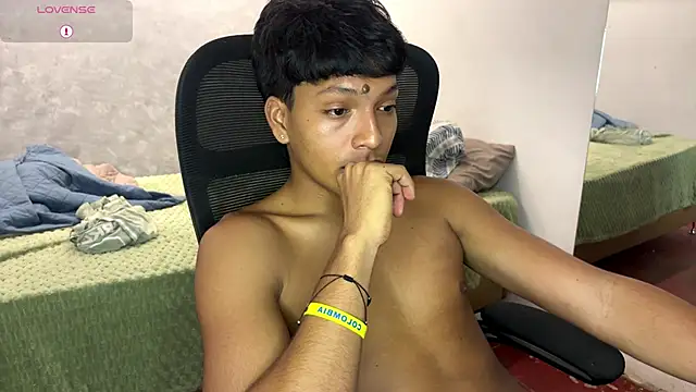 Chat XXX en directo de Brad_bonnet_