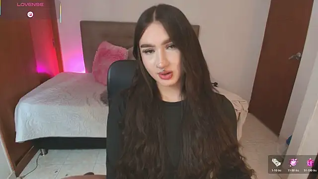 Chat XXX en directo de Miley_Baker