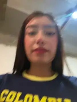 Miakittyyy Adlı Modelin Canlı XXX Sohbeti