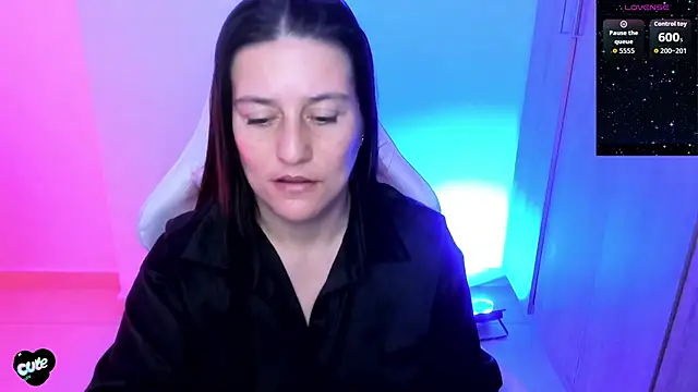Saskyaa 现场XXX聊天