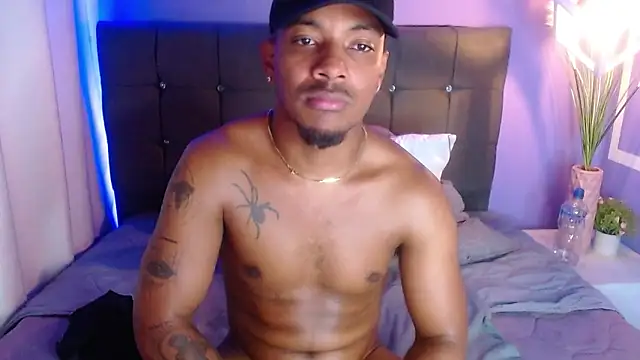 Živý XXX chat ethan_jons