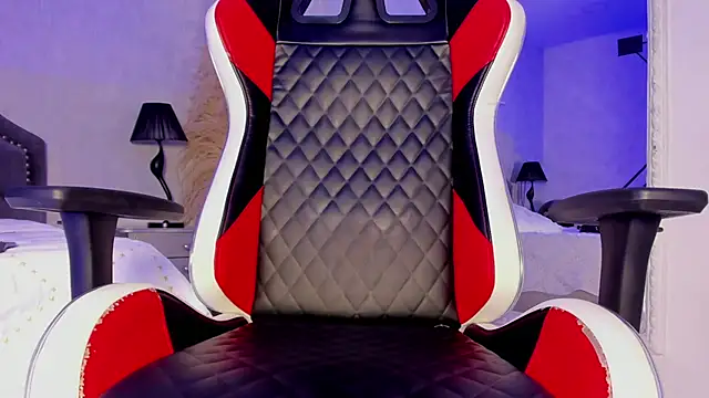 DylanRoyce_ Live XXX-chat