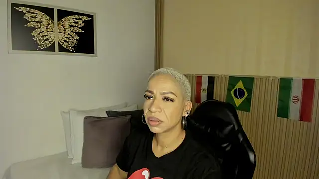 Chat XXX en directo de summer_night_