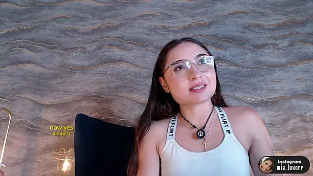 Mia_Luxor's Live XXX Chat