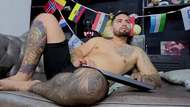 Chatroom XXX en direct de matteosantos