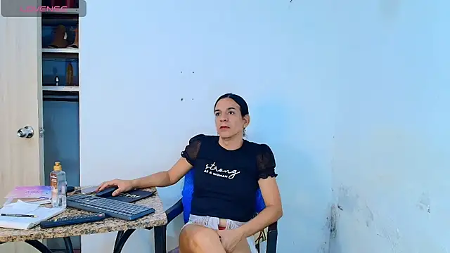 Chat +18 de Oh_Tique ao vivo