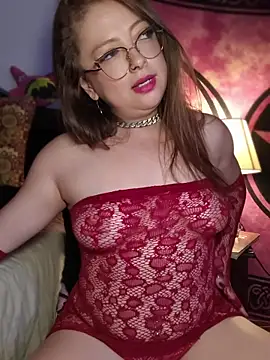 Lilith_Desire – Live XXX-chat