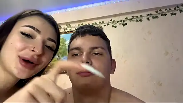 Živý XXX chat Luna_Frost