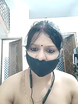 ZOYA-STRIP's Live XXX Chat