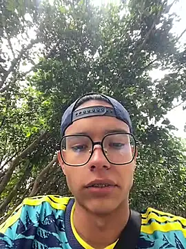 Andres_boy252 Live XXX Chat